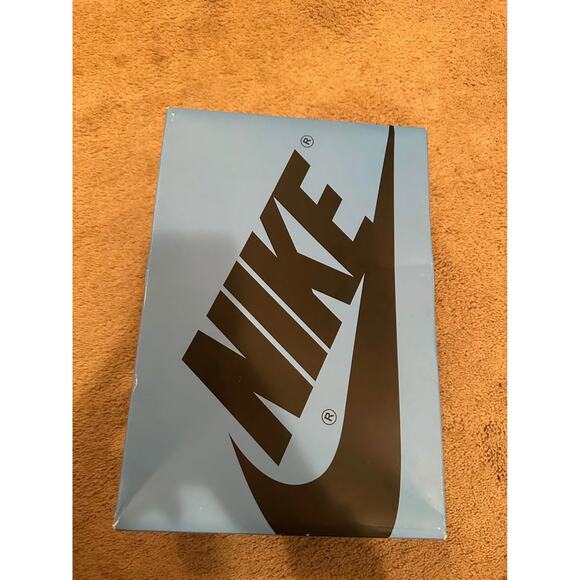 Air Jordan 1 Retro High main image 6